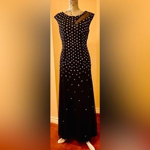 Adrianna Papell size 6